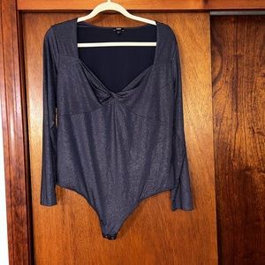 Body contour shimmer bodysuit